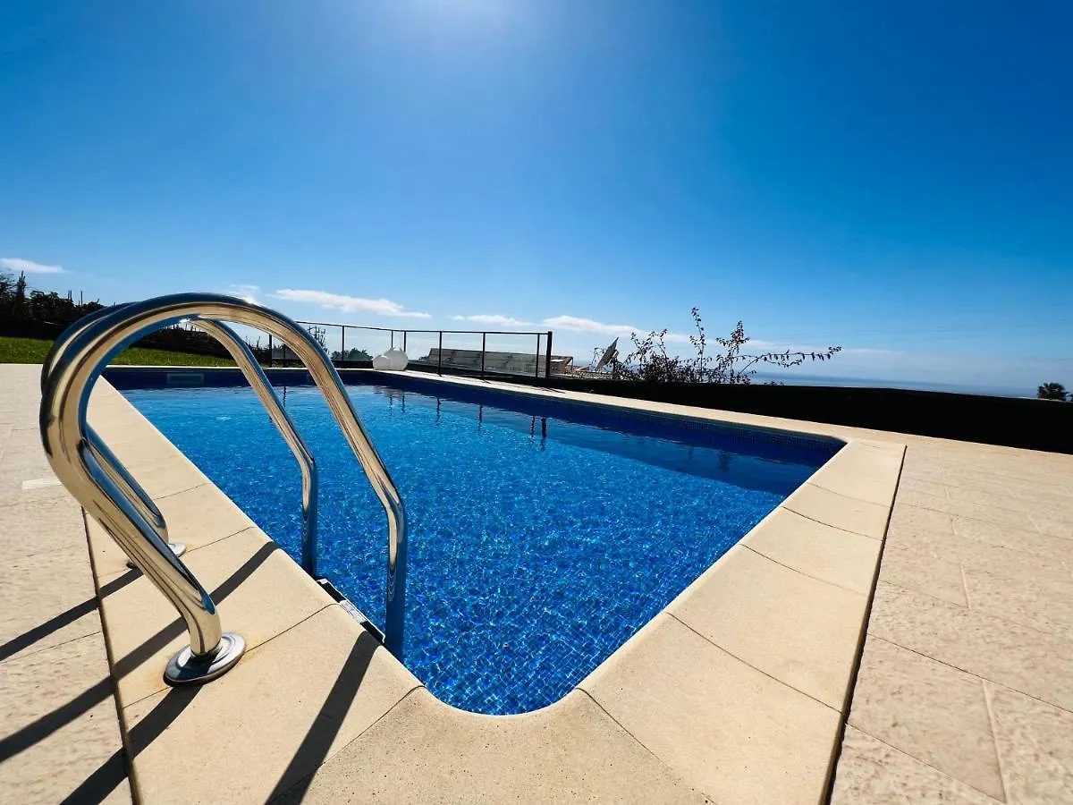 Villa Carpe Diem - private Pool&Ocean View Estreito Da Calheta 0*,  Portugal
